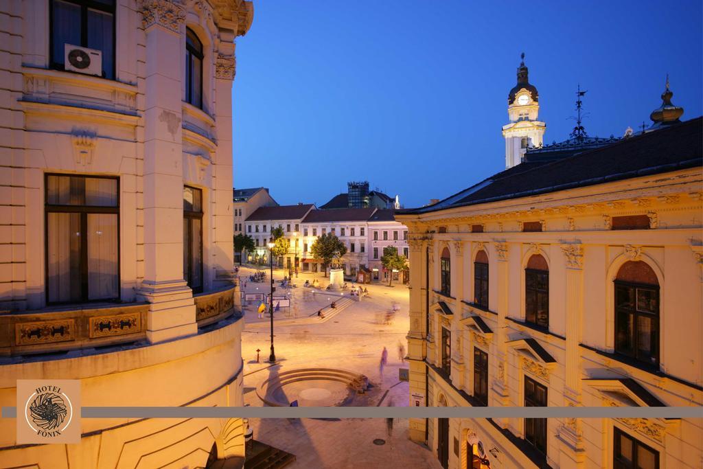 Hotel Fonix Pécs Zewnętrze zdjęcie